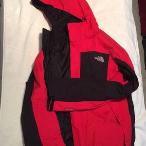 North Face Men Rain Jacket w Hood